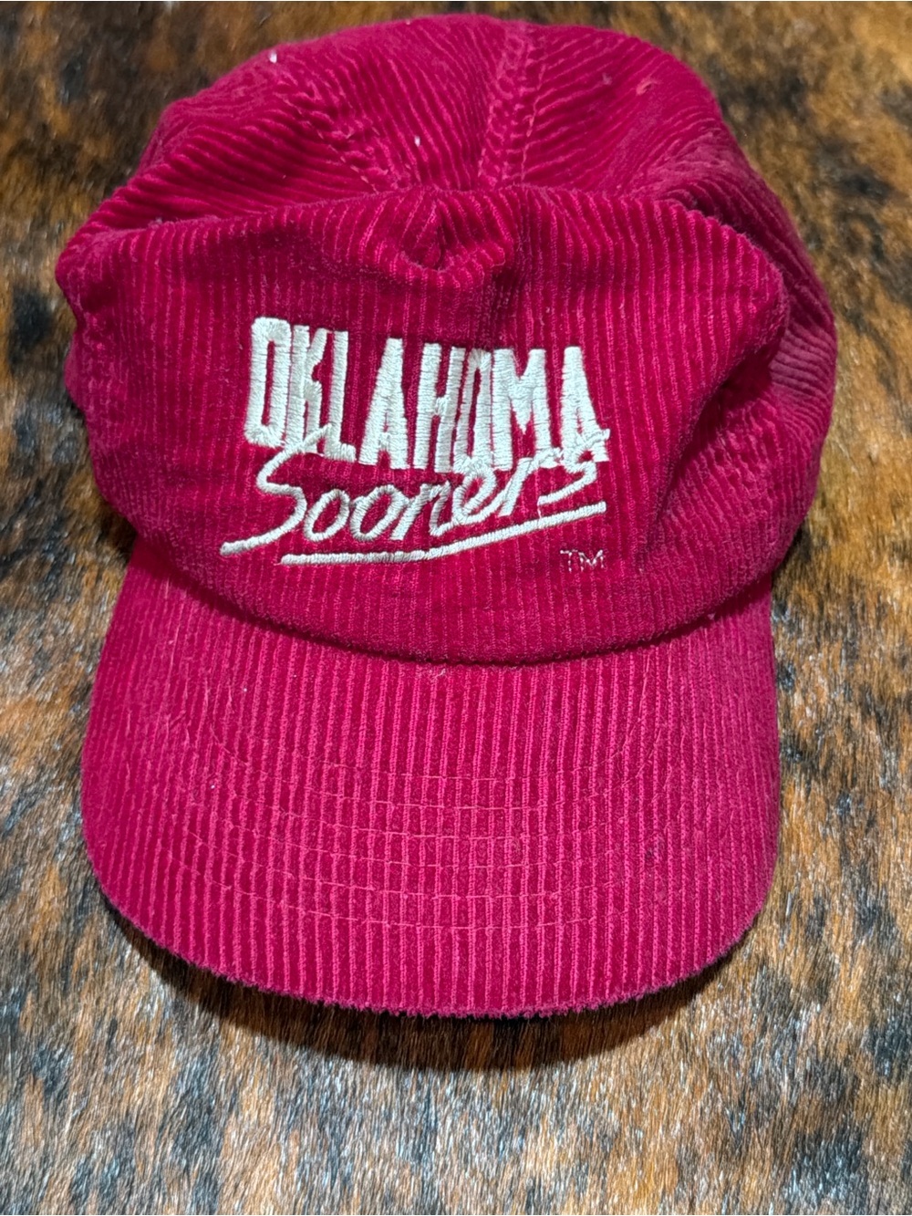 Vintage 80s Oklahoma Sooners Top of the World Corduroy Strap Adjustable Hat OU